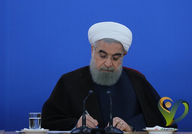  واکنش روحانی به اقدام رییسی در صدور بخشنامه درباره فضای مجازی