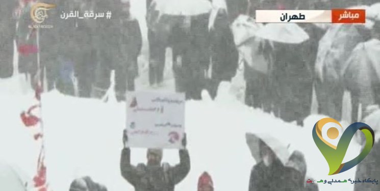  المیادین: حضور مردم در بارش برف در سالروز انقلاب، اثبات دروغ بودن اجباری بودن حضورشان است
